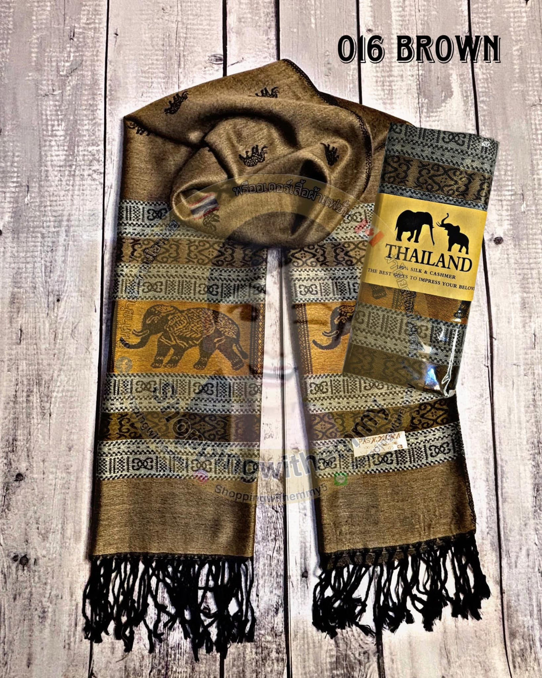 ผ้าพันคอลายช้างไทย สีน้ำตาลอ่อน 𝓔𝓵𝓮𝓹𝓱𝓪𝓷𝓽 𝓹𝓪𝓽𝓽𝓮𝓻𝓷 𝓼𝓬𝓪𝓻𝓯 
Size 70x180นิ้ว